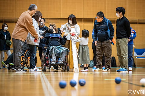 ボッチャ体験の様子