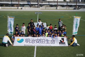 明治安田生命長崎支社サッカー教室を開催しました（11月9日） サムネイル