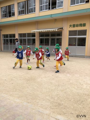 【キッズ交流活動】大園幼稚園でV-TIMEを行いました（11/7） サムネイル