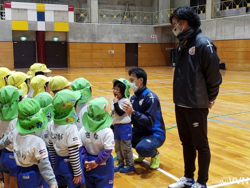 【キッズ交流活動】平戸の花園保育園でV-TIMEを行いました（12/9・10） サムネイル