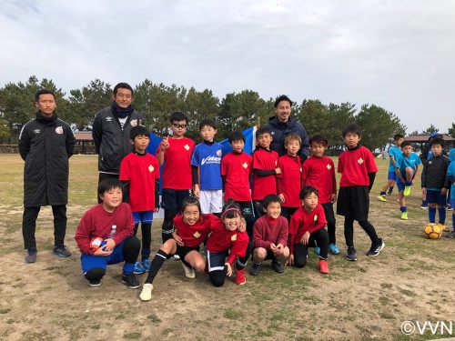 【ホームタウン】松浦市にてサッカー教室を開催しました（12/13） サムネイル