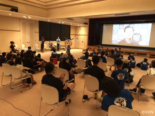 【ホームタウン】佐世保市・壱岐市で愛媛FC戦のパブリックビューイングを実施しました（10/10） サムネイル