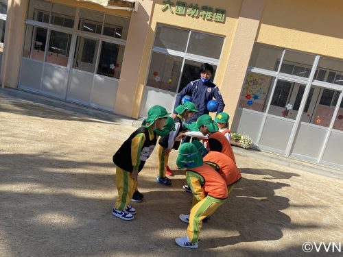 【キッズ交流活動】大園幼稚園でサッカー教室を行いました（12/9） サムネイル