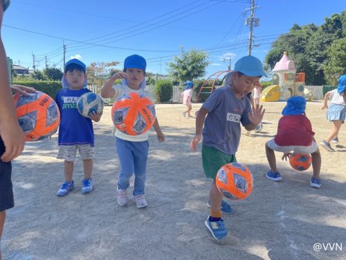 【キッズ交流活動】春日園保育所でV-TIMEを行いました（9/15） サムネイル