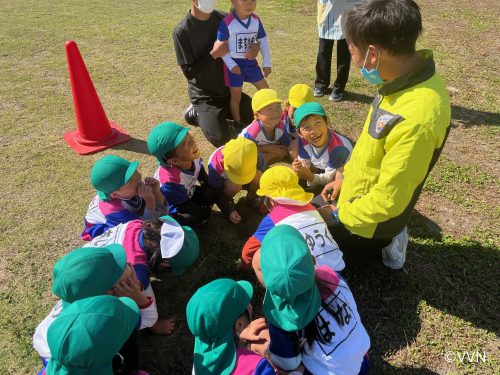 【キッズ交流活動】こども園めばえでV-TIMEを行いました（10/20) サムネイル