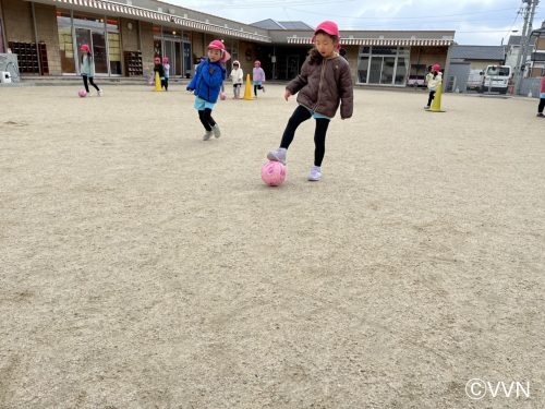 【キッズ交流活動】くじら認定こども園でV-TIMEを行いました（1/24） サムネイル