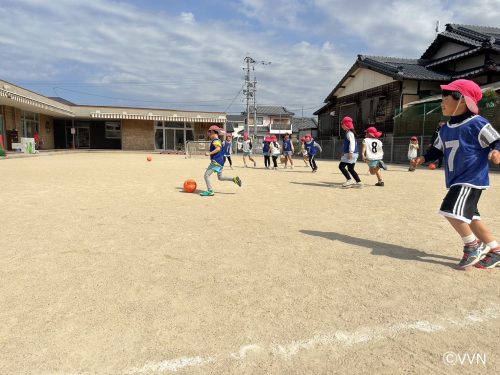 【キッズ交流活動】くじら認定こども園でV-TIMEを行いました（3/20） サムネイル