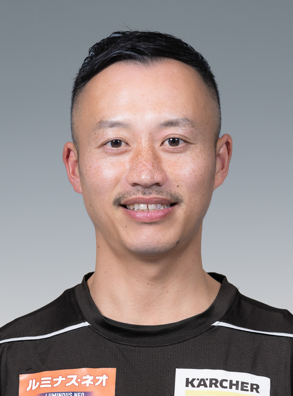 榮 裕二郎 画像