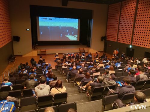 【ホームタウン】アウェイ藤枝戦パブリックビューイングを国見町文化会館で実施しました！（2/25） サムネイル