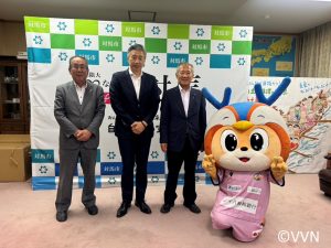 【ホームタウン】対馬市へ表敬訪問を行いました（6/27） サムネイル