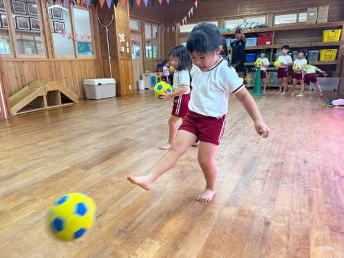 【キッズ交流活動】小林保育園にてV-TIMEを行いました(10/16) サムネイル