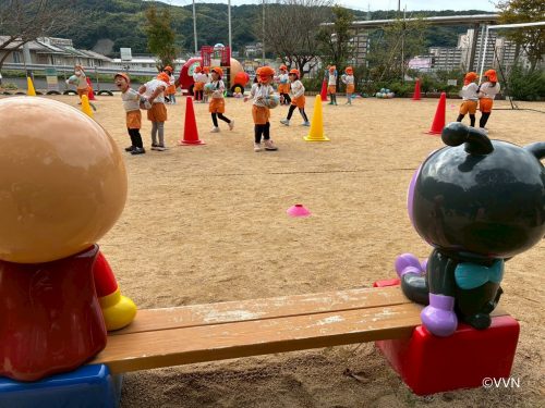 【キッズ交流活動】認定こども園ぽっぽこども園でV-TIMEを行いました（11/11） サムネイル