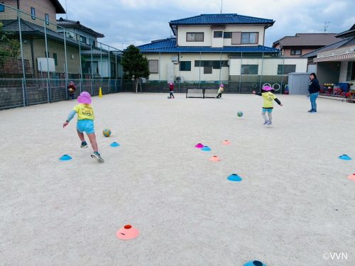 【キッズ交流活動】くじら認定こども園でV-TIMEを行いました（11/18） サムネイル