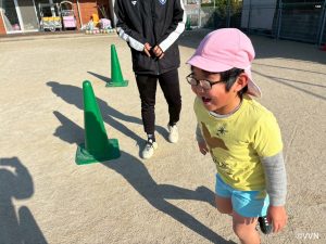 【キッズ交流活動】くじら認定こども園でV-TIMEを行いました（12/16） サムネイル