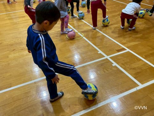 【キッズ交流活動】東和愛児園でV-TIMEを行いました（2/10） サムネイル